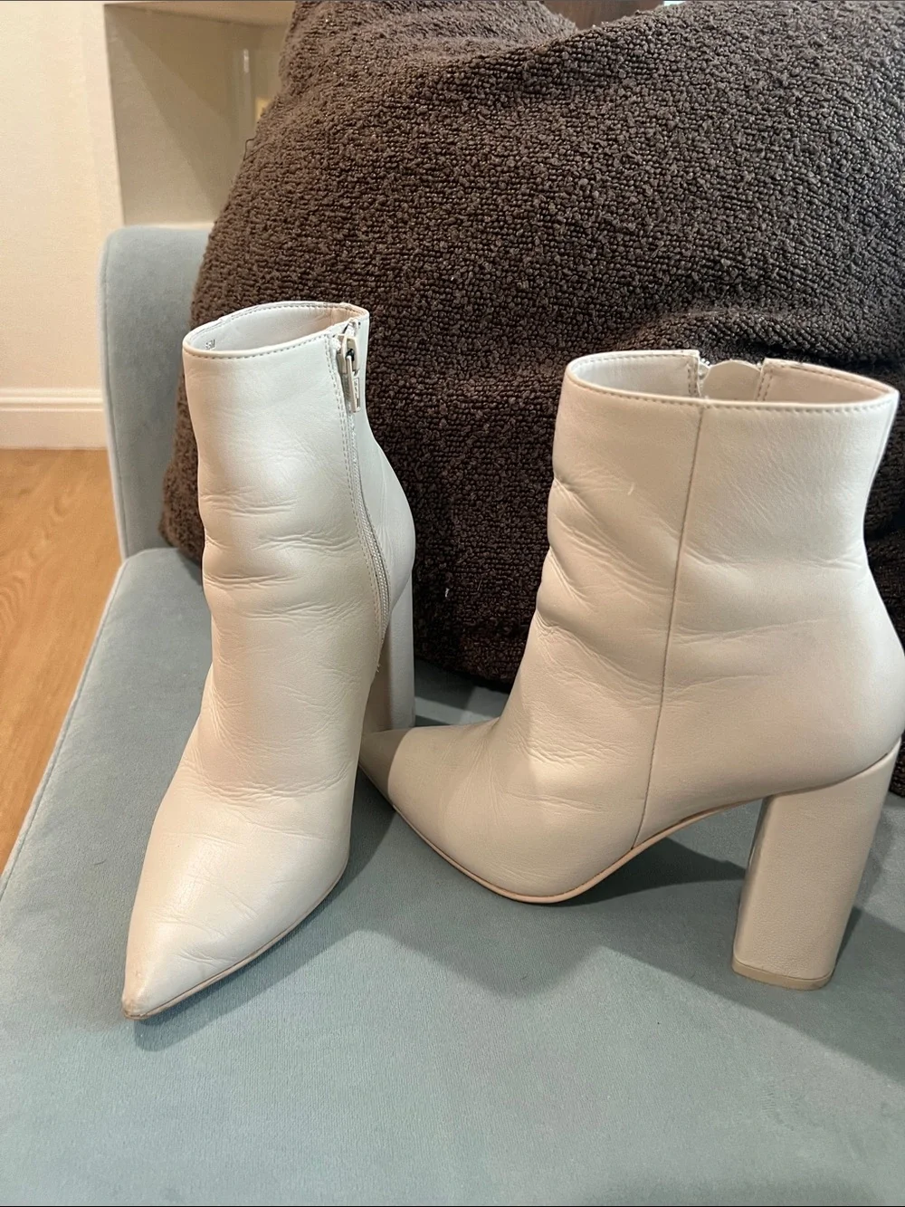 Steve Madden Off-White/Bone Pointed Toe Ankle Booties